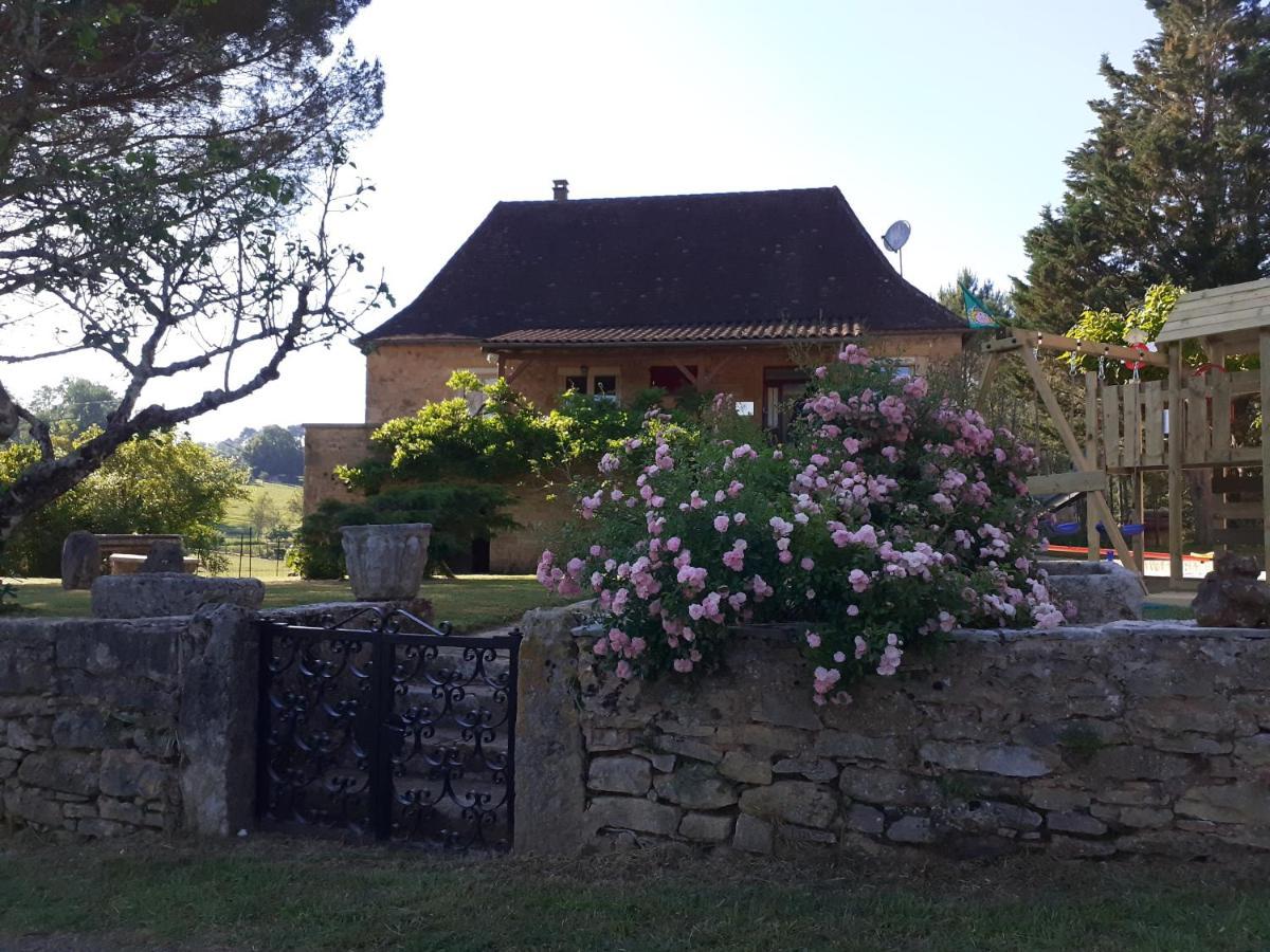 Gîte Las casitas du lot dans le Périgord Frayssinet-le-Gélat Esterno foto